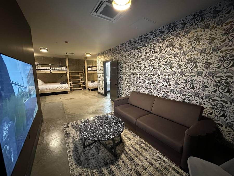Gallant Fox suite at A12