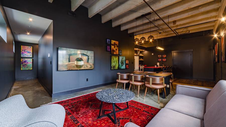 Inside Whirlaway (210)